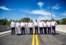 Presidente Abinader inaugura en tiempo récord, cinco meses, nuevo puente sobre el río Camú